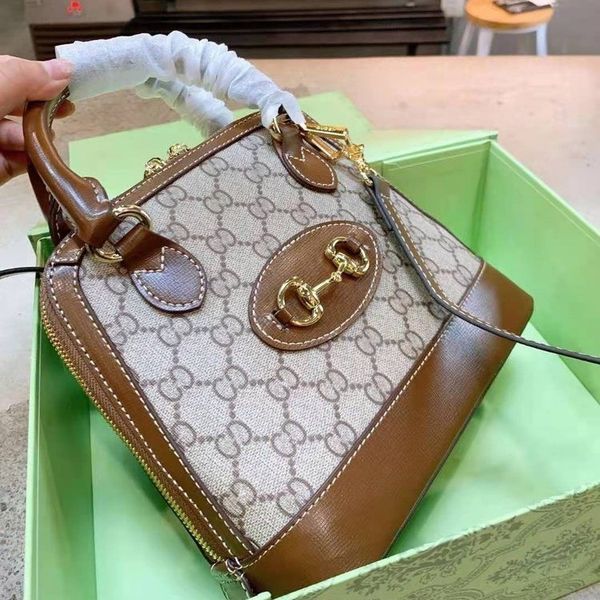 women luxurys designers bags 2021 crossbody bag handbag purse one letter shell simple shoulder porta zhouzhoubao123 designer handbags purse
women luxurys designers bags 2021 crossbody bag handbag purse one letter shell simple shoulder porta zhouzhoubao123 designer handbags purse