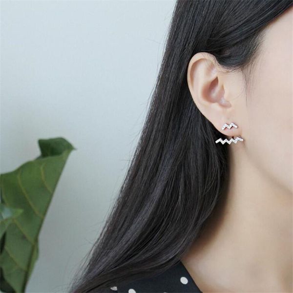 stud 2021 products rear hanging type real sterling silver earrings inlaid zircon double wave personality women 925 jewelry, Golden;silver
stud 2021 products rear hanging type real sterling silver earrings inlaid zircon double wave personality women 925 jewelry, Golden;silver