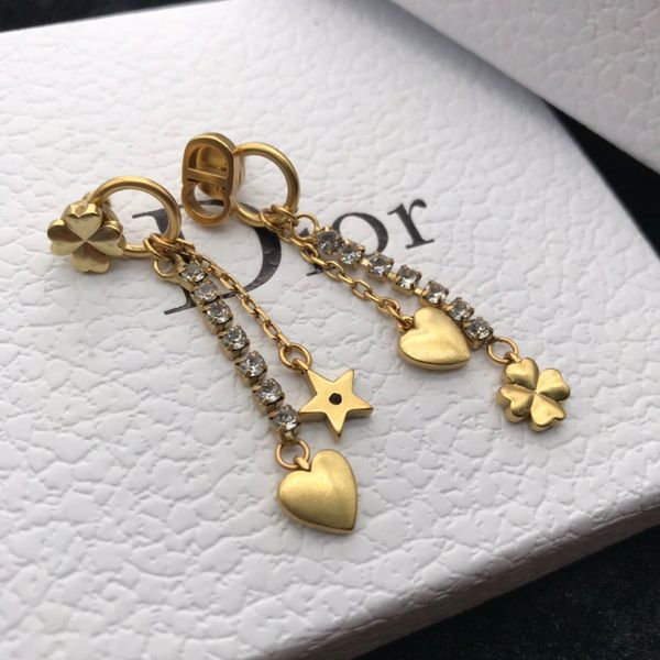 d family 2021 new asymmetric earring net red star tassel 925 silver needle earrings, Golden
d family 2021 new asymmetric earring net red star tassel 925 silver needle earrings, Golden