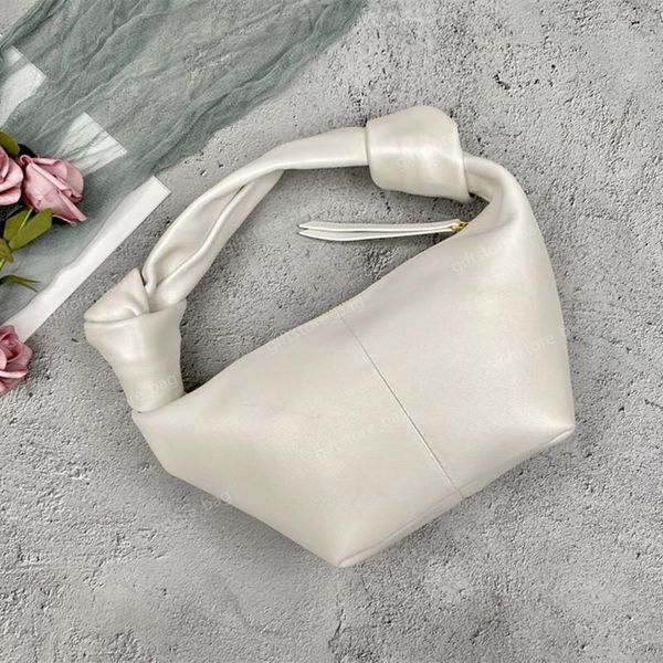 giftstore_bag fashion bag designer summer new style cloud selling multifunctional shoulder bagdiagonalbag handbag generous temperament
giftstore_bag fashion bag designer summer new style cloud selling multifunctional shoulder bagdiagonalbag handbag generous temperament