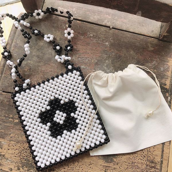 handmade crystal bead retro peony flower pearl woven female fashion banquet party handle new evening clutch bag c0225
handmade crystal bead retro peony flower pearl woven female fashion banquet party handle new evening clutch bag c0225