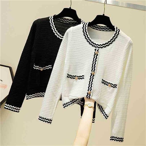 women korean sweater spring autumn vintage gold button elegant pullover ladies loose stripe casual knitted 210525, White;black
women korean sweater spring autumn vintage gold button elegant pullover ladies loose stripe casual knitted 210525, White;black