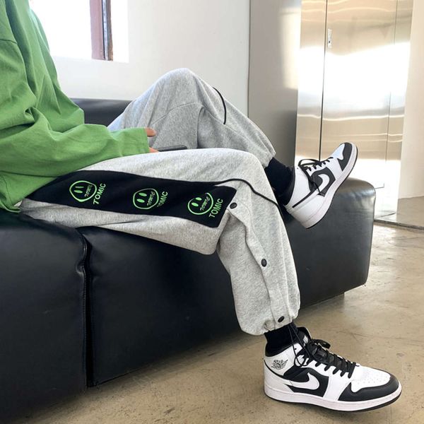 stitched breasted pants men's summer thin fashion brand ins casual loose large toe sports, White;black
stitched breasted pants men's summer thin fashion brand ins casual loose large toe sports, White;black