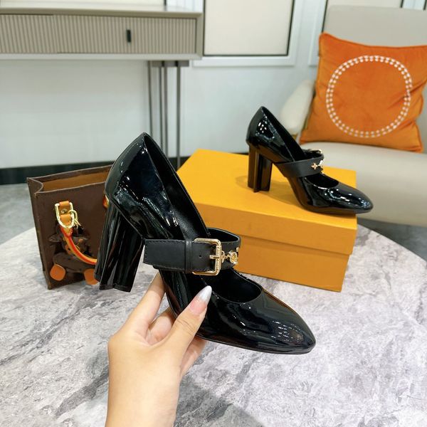 paris women's shoes thick 8cm heels high heels luxurys designer shoe white red black gold wedding sneakers large size 35-42 
paris women's shoes thick 8cm heels high heels luxurys designer shoe white red black gold wedding sneakers large size 35-42