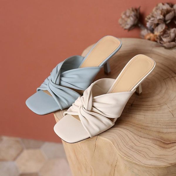 sandals royesic women's 2021, retro style, comfort, barefoot, 6.5cm high heel slippers, handmade 33-40, Black
sandals royesic women's 2021, retro style, comfort, barefoot, 6.5cm high heel slippers, handmade 33-40, Black