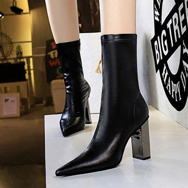 boots fashion women ankle block heels pointed toe ladies party warm plush short shoes black female footwear
boots fashion women ankle block heels pointed toe ladies party warm plush short shoes black female footwear