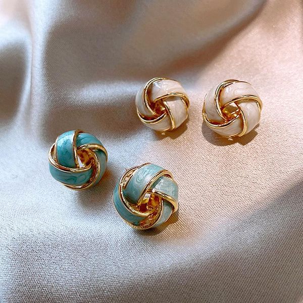 stud s925 needle metal geometry ball earrings south korea retro fashion simple personality women jewelry accessories, Golden;silver
stud s925 needle metal geometry ball earrings south korea retro fashion simple personality women jewelry accessories, Golden;silver