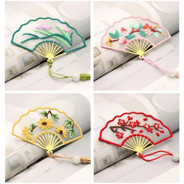other arts and crafts has the quality of fan-shaped bookmark pendant dual-purpose (semi-finished products), including 12.5 cm embroidery she
other arts and crafts has the quality of fan-shaped bookmark pendant dual-purpose (semi-finished products), including 12.5 cm embroidery she