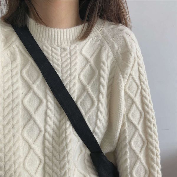 muzi 20 winter / warm round neck twist sweater women's lazy wind loose pullover thickened t-shirt top, White;black
muzi 20 winter / warm round neck twist sweater women's lazy wind loose pullover thickened t-shirt top, White;black