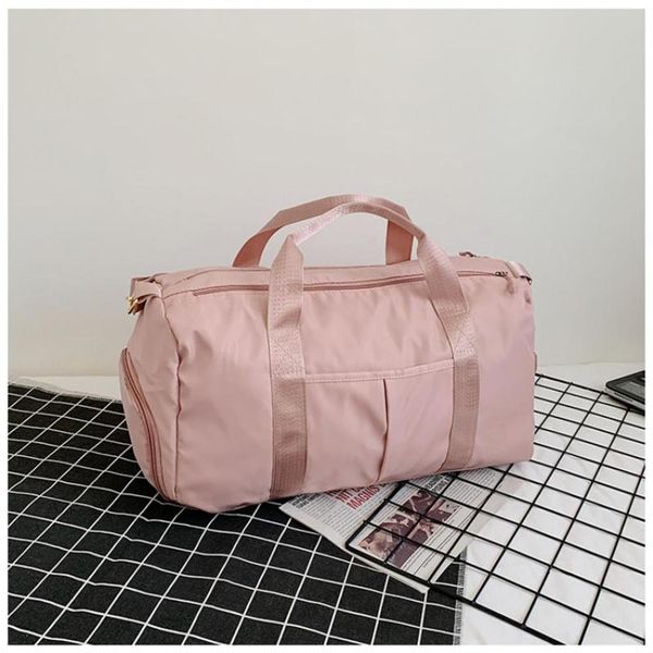 2021 fashion luxury ladies gym bag designer series classic large capacity shoulder travel portable women's handbag
2021 fashion luxury ladies gym bag designer series classic large capacity shoulder travel portable women's handbag