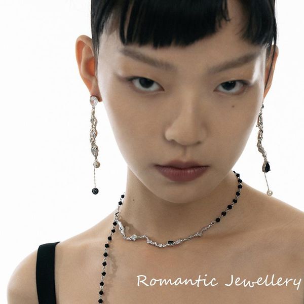 chains 2021 fashion geometric crystal elegant ladies necklace simple retro pendant temperament joker literary fan, Silver
chains 2021 fashion geometric crystal elegant ladies necklace simple retro pendant temperament joker literary fan, Silver