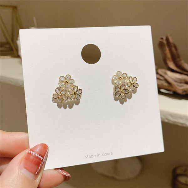 stud korea design fashion jewelry exquisite zircon three flowers 14k gold earrings elegant women's luxury prom party, Golden;silver
stud korea design fashion jewelry exquisite zircon three flowers 14k gold earrings elegant women's luxury prom party, Golden;silver