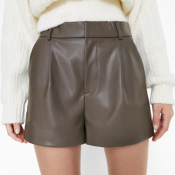 2021 new spring autumn leather short warm veet pant high waist pu trouser women female solid shorts trousers two colors gd8m, Black;white
2021 new spring autumn leather short warm veet pant high waist pu trouser women female solid shorts trousers two colors gd8m, Black;white