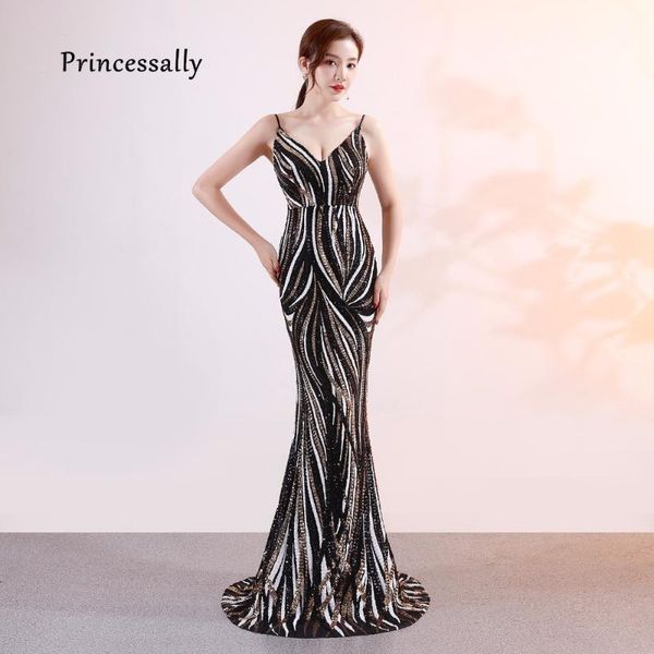 party dresses 2021 long mermaid evening dress spagetthi straps v vestido de festa luxury gold sequin formal prom gowns, White;black
party dresses 2021 long mermaid evening dress spagetthi straps v vestido de festa luxury gold sequin formal prom gowns, White;black
