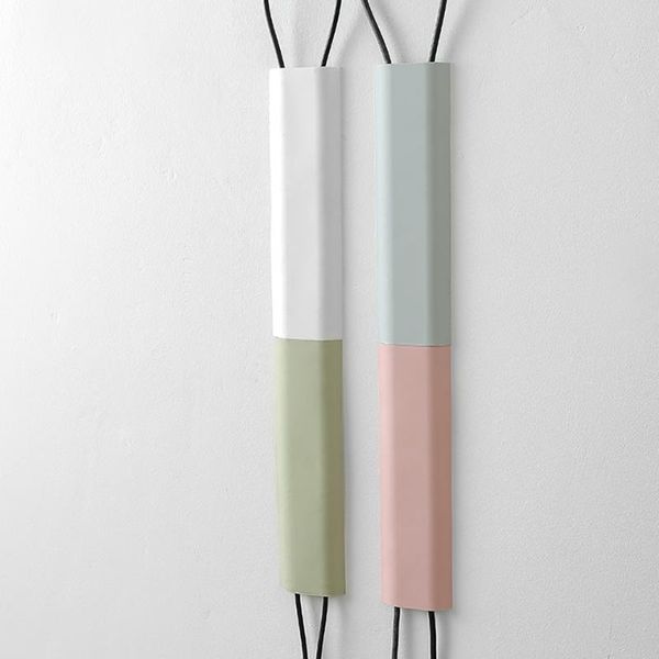 hooks & rails cable organizer management box network wire storage arrangement fixed power cord
hooks & rails cable organizer management box network wire storage arrangement fixed power cord