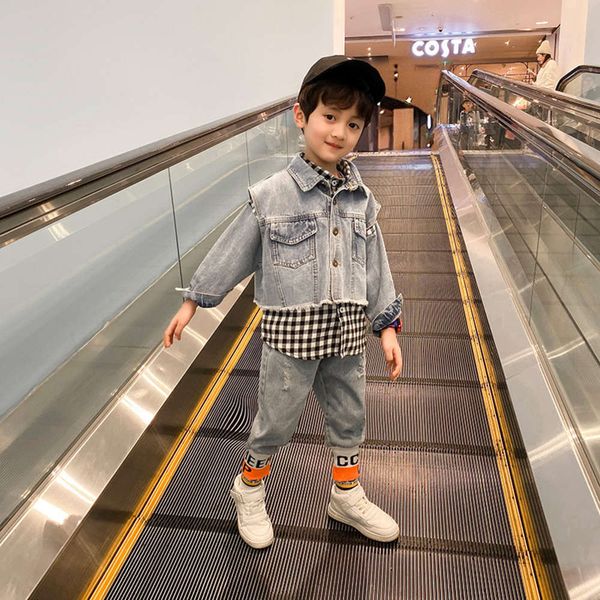 middle children's 2021 school new korean boys' spring and autumn denim three piece suit, White
middle children's 2021 school new korean boys' spring and autumn denim three piece suit, White