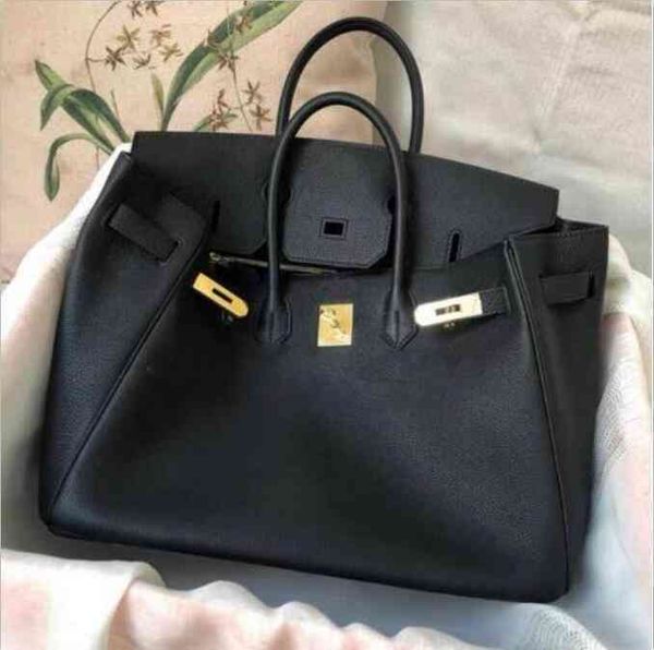 luxurys designers bags handbags purses womens 35 40cm 2021 genuine leather fashion gold tote buckle clutch crossbody shoulder bag
luxurys designers bags handbags purses womens 35 40cm 2021 genuine leather fashion gold tote buckle clutch crossbody shoulder bag