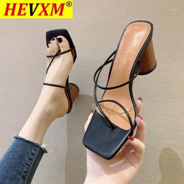 sandals 2021 wood heel slipper women's vintage square toe narrow band high women summer shoes1, Black
sandals 2021 wood heel slipper women's vintage square toe narrow band high women summer shoes1, Black