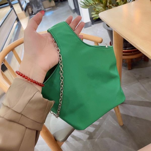 evening bags 2021 queenie designer nylon bucket bag chain satchel handbag
evening bags 2021 queenie designer nylon bucket bag chain satchel handbag