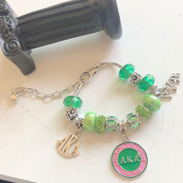 charm bracelets products are all handmade and fashionable metal pink green crystal enamel pendant bracelet jewelry female accessories, Golden;silver
charm bracelets products are all handmade and fashionable metal pink green crystal enamel pendant bracelet jewelry female accessories, Golden;silver