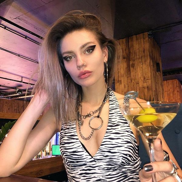 women's tanks & camis 2021 summer european and american style halter v-neck irregular striped backless slim navel vest women, White
women's tanks & camis 2021 summer european and american style halter v-neck irregular striped backless slim navel vest women, White