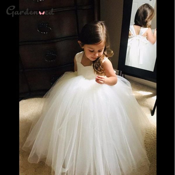 girl's dresses puffy flower girl tulle princess dress spaghetti strap kids first communion bow net birthday party, Red;yellow
girl's dresses puffy flower girl tulle princess dress spaghetti strap kids first communion bow net birthday party, Red;yellow