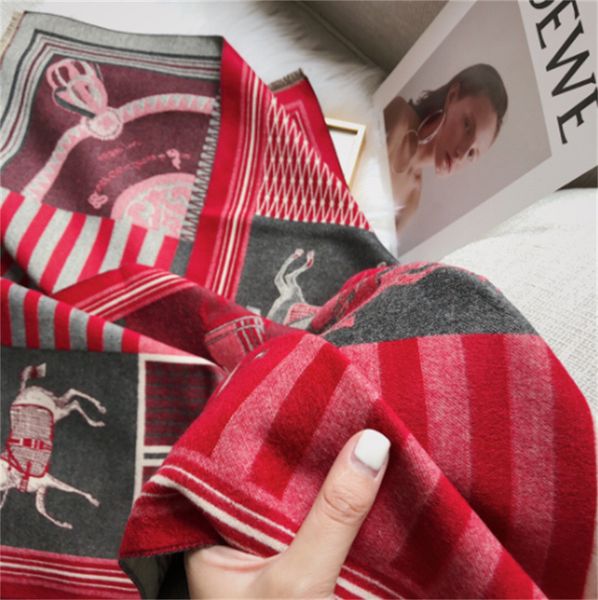 2021 luxury designers women cashmere scarf shawl fashion silk scarves lady warm muffler letter pattern wool landscape, Blue;gray
2021 luxury designers women cashmere scarf shawl fashion silk scarves lady warm muffler letter pattern wool landscape, Blue;gray
