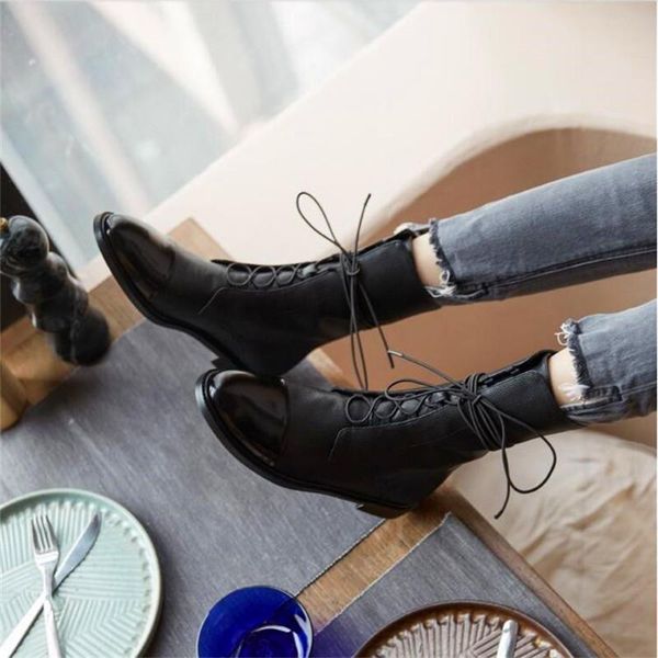 boots fashion round toe lace ladies high heels black thick heel autumn and winter
boots fashion round toe lace ladies high heels black thick heel autumn and winter