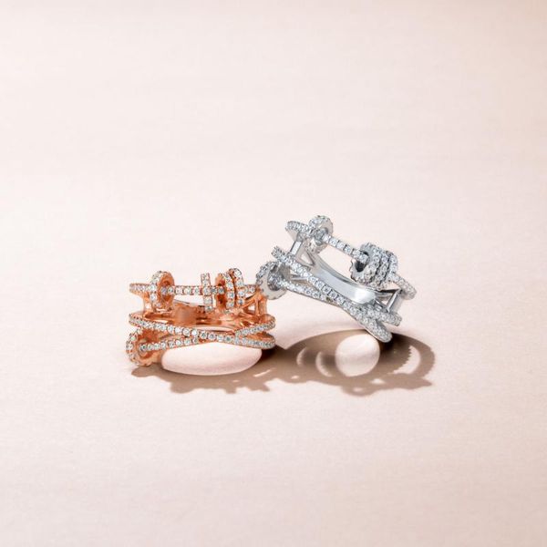 cluster rings high-quality gold and silver three-ring ring with slip ring, fashionable luxurious monaco women's jewelry (with logo), Golden;silver
cluster rings high-quality gold and silver three-ring ring with slip ring, fashionable luxurious monaco women's jewelry (with logo), Golden;silver