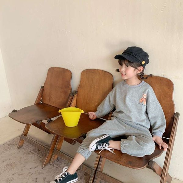 sports 2021 spring new children's boys and girls korean cartoon bear kindergarten sweater suit, White
sports 2021 spring new children's boys and girls korean cartoon bear kindergarten sweater suit, White