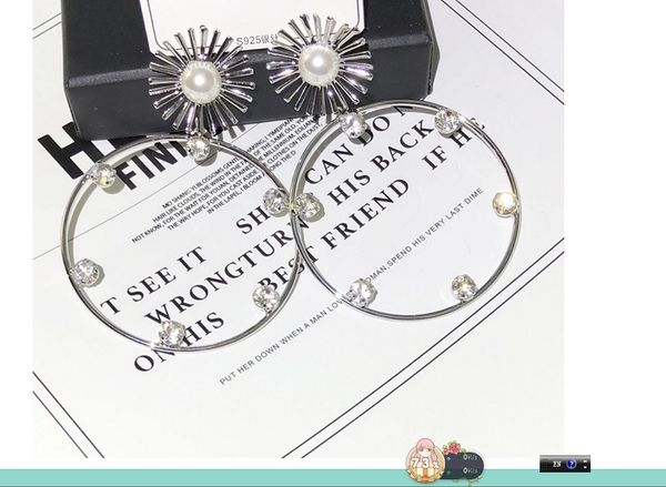 2 pairs/lots celebrities wonderful fashion low price diamond crystal circle lady's earings 5xrr, Silver
2 pairs/lots celebrities wonderful fashion low price diamond crystal circle lady's earings 5xrr, Silver
