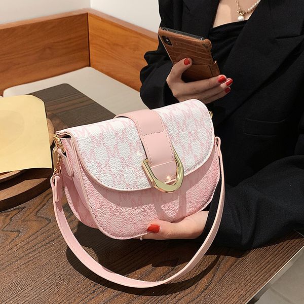 70% off luxury design handbag pink saddle bag women's new fashion in summer 2021 tl94
70% off luxury design handbag pink saddle bag women's new fashion in summer 2021 tl94