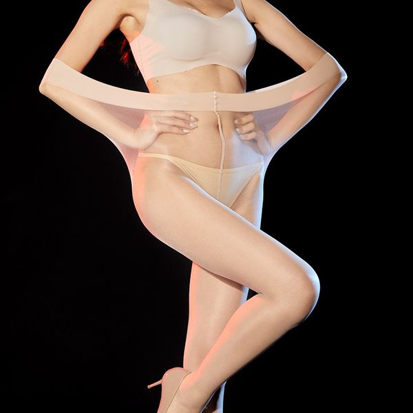 large size stockings can wear 200 kg fat mm ultra-thin core spun silk invisible transparent female summer u-shaped crotch, Red;black
large size stockings can wear 200 kg fat mm ultra-thin core spun silk invisible transparent female summer u-shaped crotch, Red;black