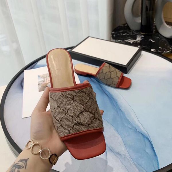embroidered women designers sandals fashion summer letter girls beach slippers womens sandal slides flip flops with box, Black
embroidered women designers sandals fashion summer letter girls beach slippers womens sandal slides flip flops with box, Black
