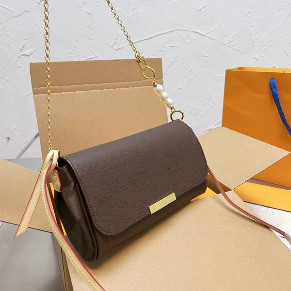 shoulder bags handbag wallet fashion woman chain pearl cross body bag exquisite hardware perfect texture
shoulder bags handbag wallet fashion woman chain pearl cross body bag exquisite hardware perfect texture