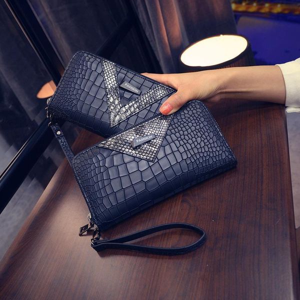 alligator wallet woman long purse fashion zipper money bag card holder cellphone pouch small zip portable change pocket, Red;black
alligator wallet woman long purse fashion zipper money bag card holder cellphone pouch small zip portable change pocket, Red;black