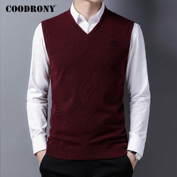 men's vests coodrony brand sleeveless sweater men soft warm vest clothing 2021 autumn winter arrivals casual v-neck pull homme c1167, Black;white
men's vests coodrony brand sleeveless sweater men soft warm vest clothing 2021 autumn winter arrivals casual v-neck pull homme c1167, Black;white