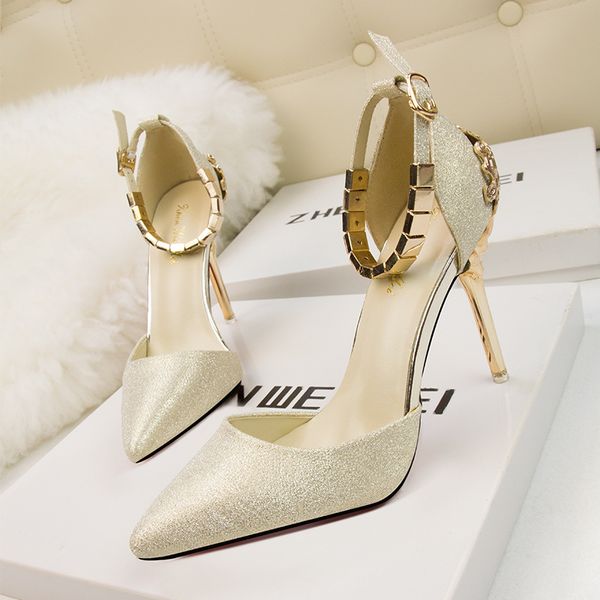 1723-8 korean style stiletto heel shallow mouth pointed-toe hollowed carved metal bag with chain ankle-strap shoes, Black
1723-8 korean style stiletto heel shallow mouth pointed-toe hollowed carved metal bag with chain ankle-strap shoes, Black