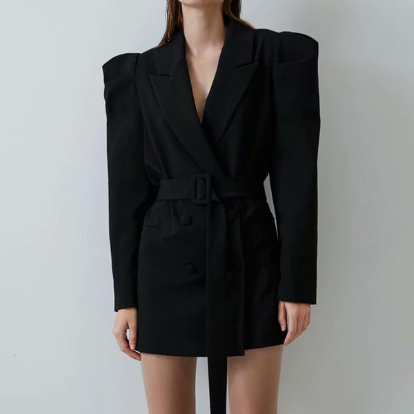 2021 new autumn winter women blazers solid coats fashion ladies office jackets elegant girls causal outfits suit wpaf, White;black
2021 new autumn winter women blazers solid coats fashion ladies office jackets elegant girls causal outfits suit wpaf, White;black