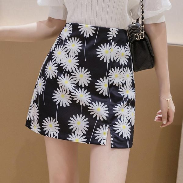 skirts 2021 printed daisy high waist short skirt a-line summer office elegant safety lining small fresh sweet girl, Black
skirts 2021 printed daisy high waist short skirt a-line summer office elegant safety lining small fresh sweet girl, Black