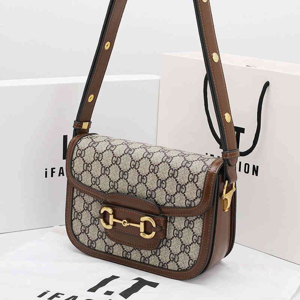 2022 factory wholesale leather women's xiao zhan's bag retro single shoulder messenger bag new summer fashion trend
2022 factory wholesale leather women's xiao zhan's bag retro single shoulder messenger bag new summer fashion trend