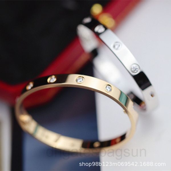 v gold new cnc craft card family wide version screw buckle bracelet ten diamond four diamond bracelet 2mhy, Black
v gold new cnc craft card family wide version screw buckle bracelet ten diamond four diamond bracelet 2mhy, Black