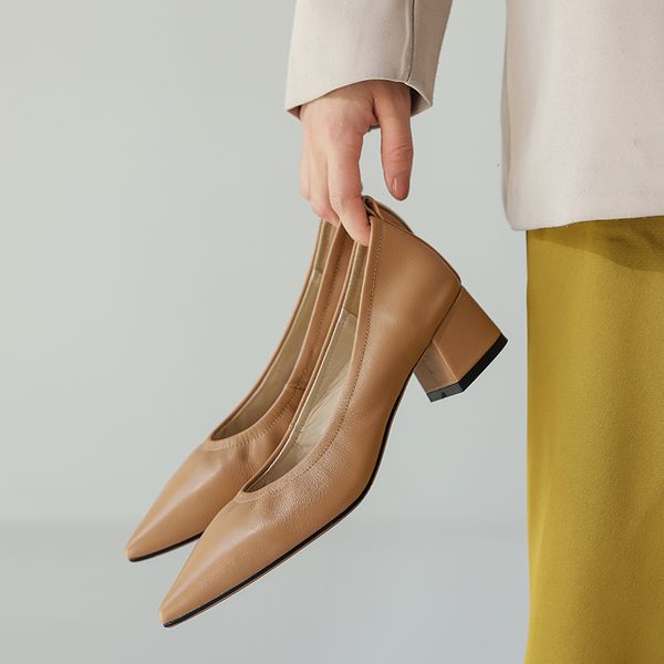 2021 new point toe shoes women pumps women spring summer party wedding shoes square heel genuine leather elegant shoes woman, Black
2021 new point toe shoes women pumps women spring summer party wedding shoes square heel genuine leather elegant shoes woman, Black