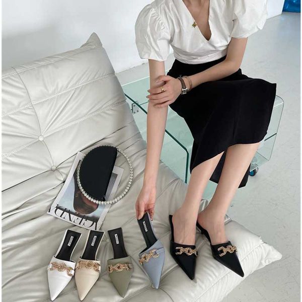 temperament women's shoes 2021 early spring fashion new pointed stiletto heel thin chain wild half-drag women, Black
temperament women's shoes 2021 early spring fashion new pointed stiletto heel thin chain wild half-drag women, Black