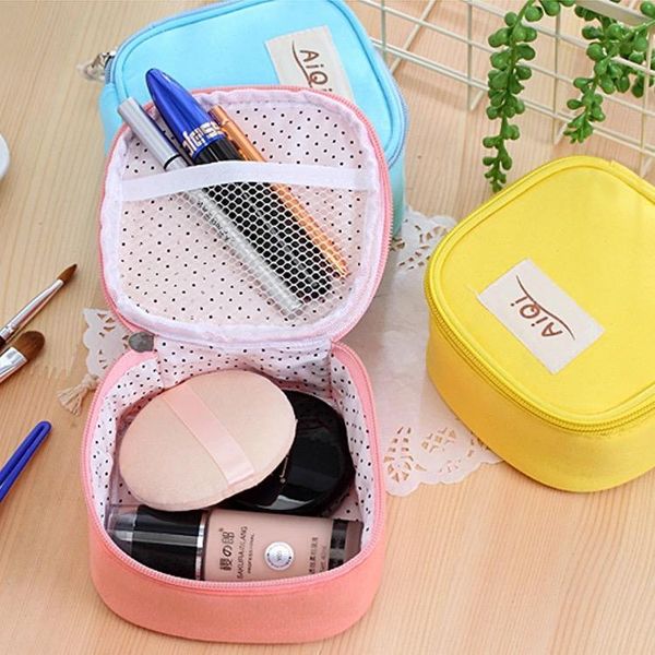keai multifunctional waterproof portable sanitary napkin bag large capacity storage bag
keai multifunctional waterproof portable sanitary napkin bag large capacity storage bag
