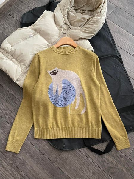 cute cat holding month theme new sweater girl, White;black
cute cat holding month theme new sweater girl, White;black