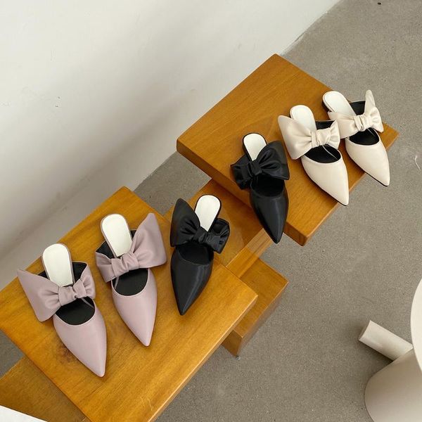 pointed toe shoes slippers flat slides mules for women 2021 pantofle low butterfly-knot cover new pu basic rome fabric hoof heel, Black
pointed toe shoes slippers flat slides mules for women 2021 pantofle low butterfly-knot cover new pu basic rome fabric hoof heel, Black
