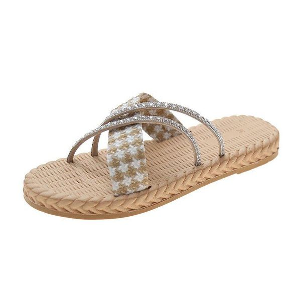 slippers fashion women's summer leisure all-match cross vamp rhinestone decoration beach outdoor small fresh, Black
slippers fashion women's summer leisure all-match cross vamp rhinestone decoration beach outdoor small fresh, Black