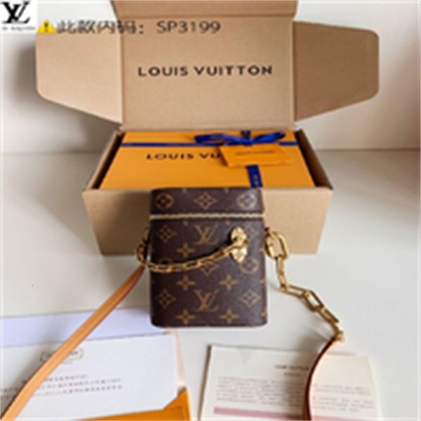 women phone brand r messenger luxury iconic igqd mobile m44914 bag phone bag box handbags old bags flower chain handles shoulder, Red;black
women phone brand r messenger luxury iconic igqd mobile m44914 bag phone bag box handbags old bags flower chain handles shoulder, Red;black