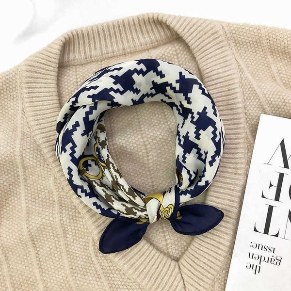 imitation silk small square 2021 summer plaid printed 70 * 70 crimped scarf straight, Blue;gray
imitation silk small square 2021 summer plaid printed 70 * 70 crimped scarf straight, Blue;gray